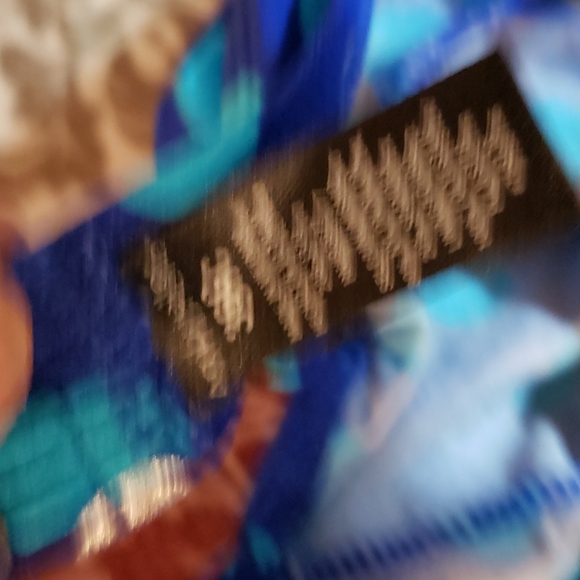 Bathing suit - Picture 2 of 3